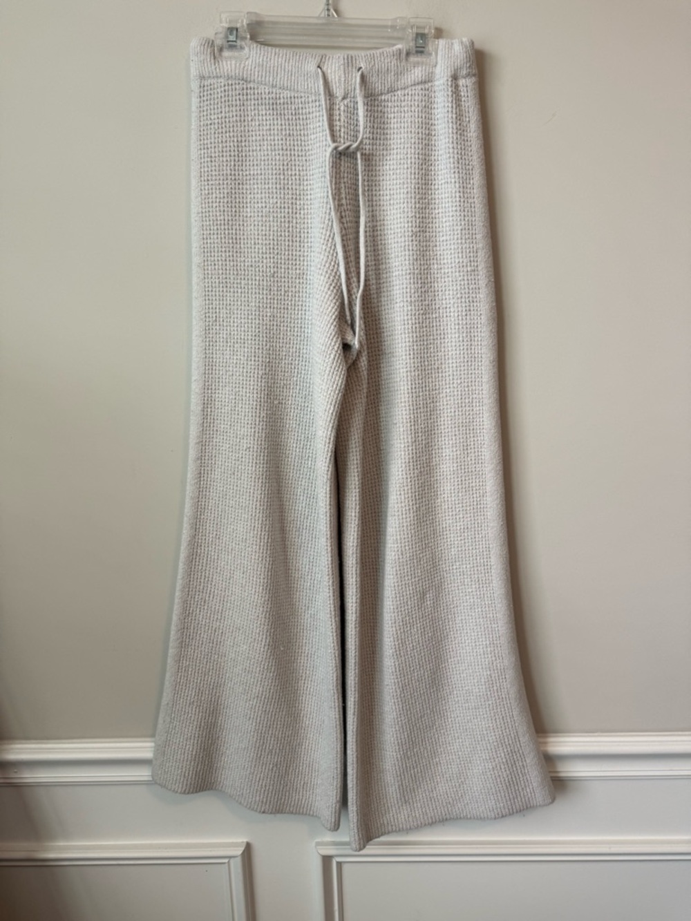 Aerie gray textured flaremloungewear pants size XS